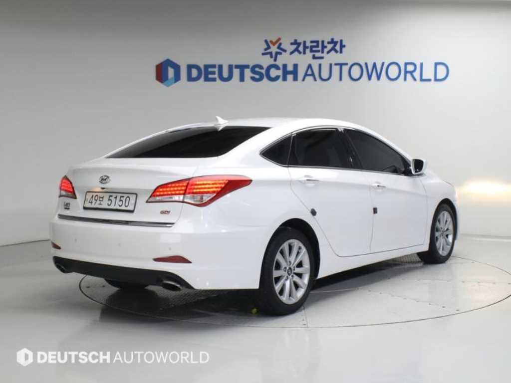 HYUNDAI i40 - Vista 2