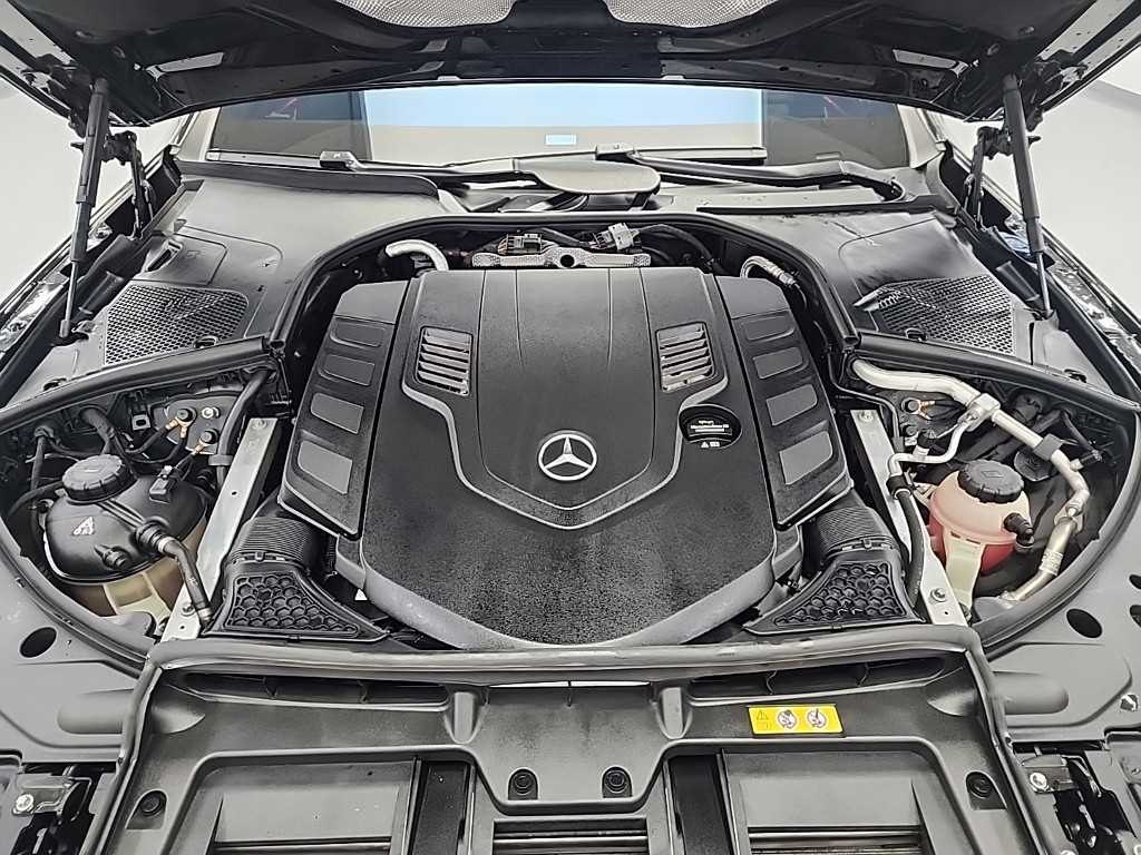 Mercedes Benz S Class - Vista 5