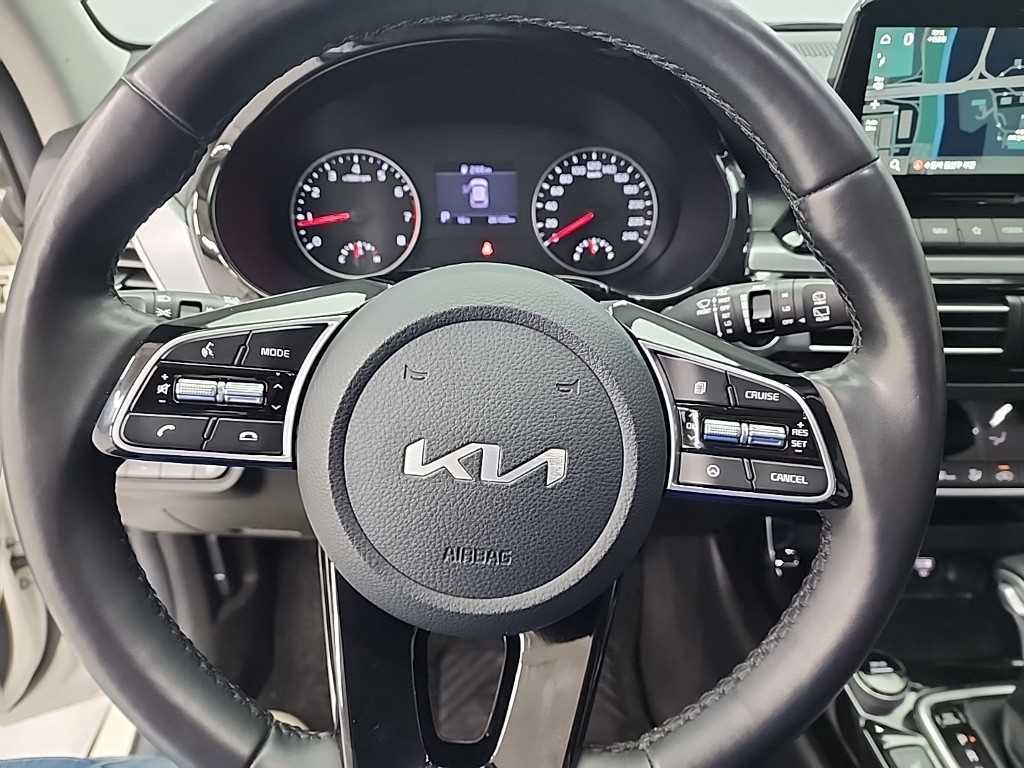 KIA Seltos - Vista 9