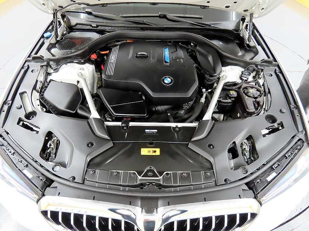BMW 5 Series 2021 Blanco - Importación desde Corea - HF Imports Iquique - Foto 19