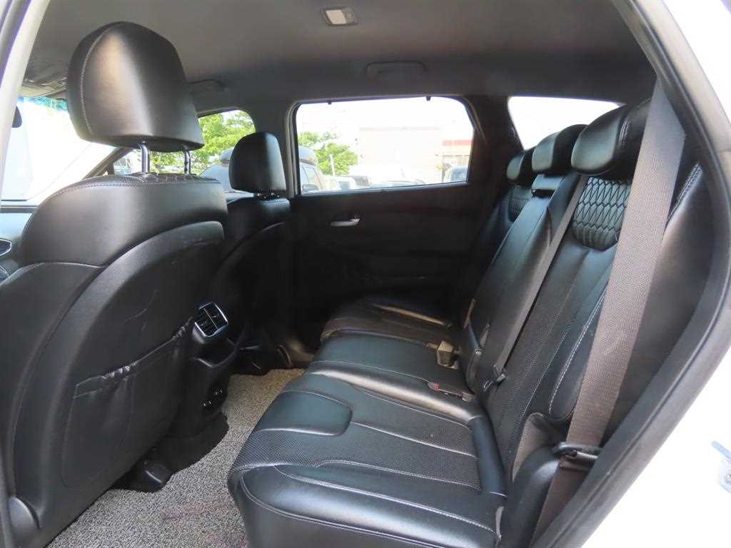 HYUNDAI Santa Fe - Vista 7