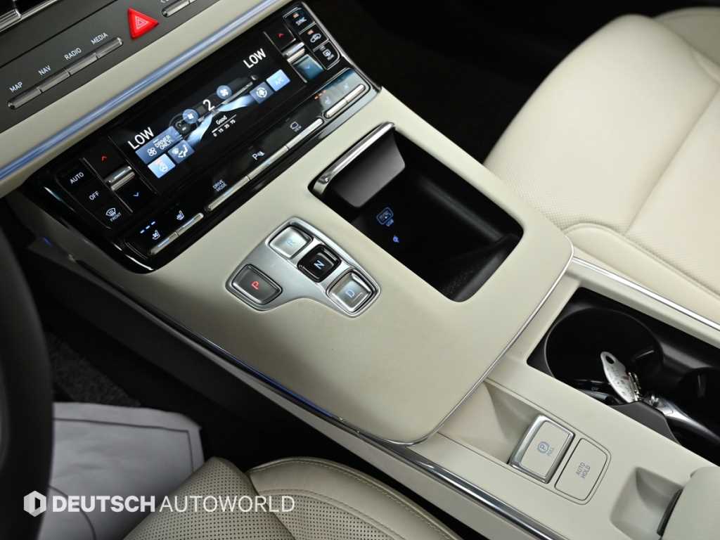 HYUNDAI Grandeur - Vista 9