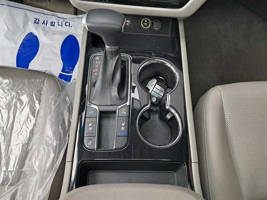 KIA Carnival 2019 Negro - Importación desde Corea - HF Imports Iquique - Foto 15