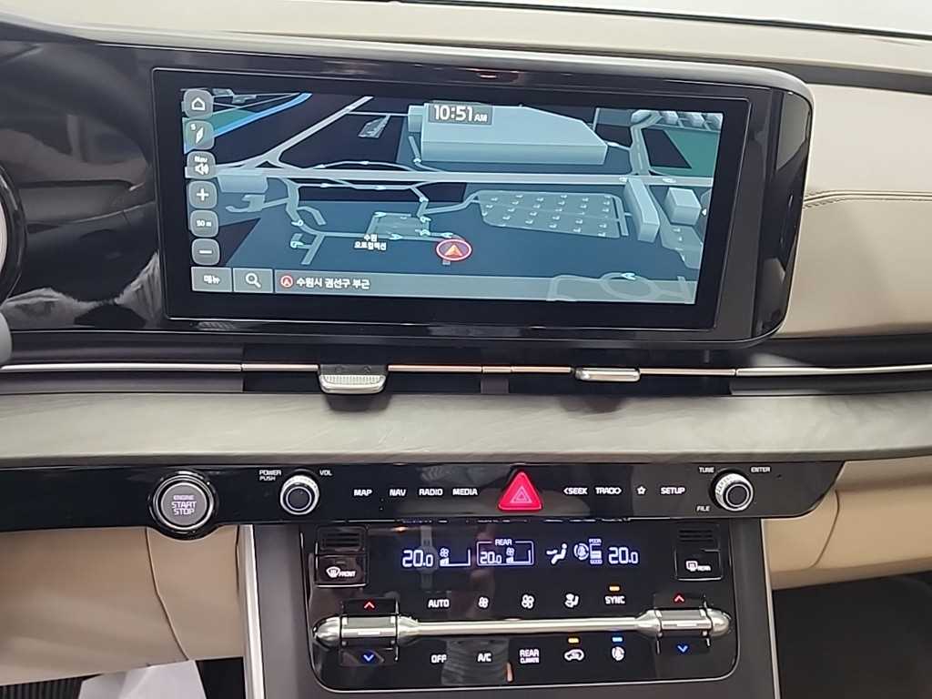 KIA Carnival - Vista 10