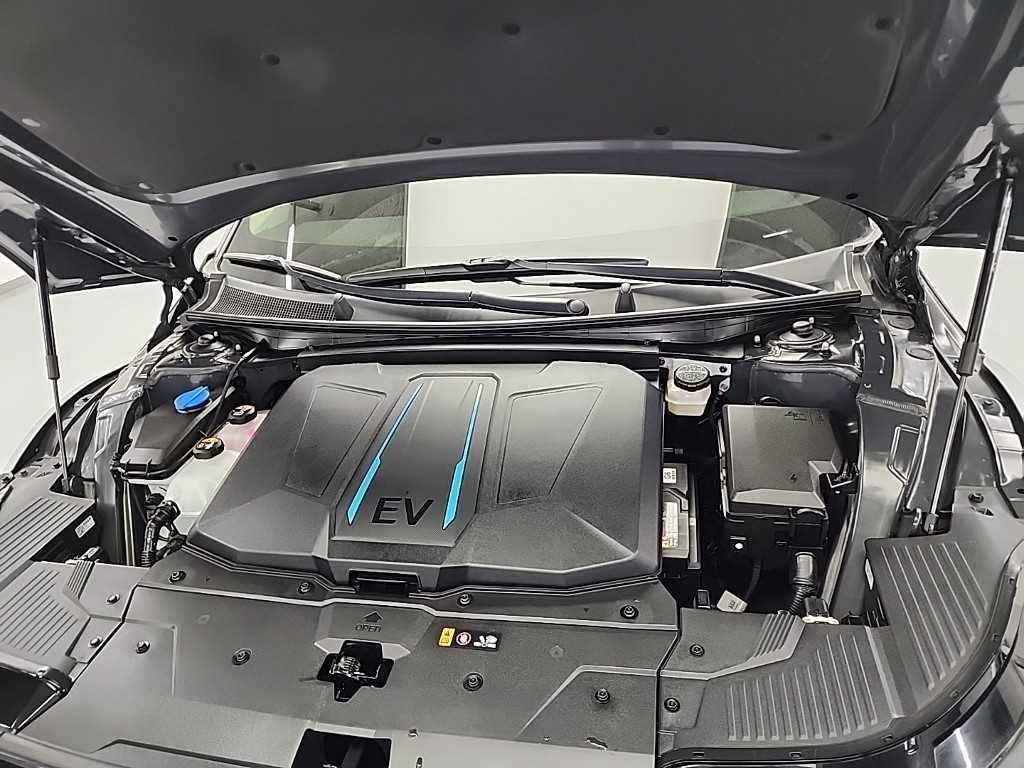 HYUNDAI Ioniq 5 - Vista 5