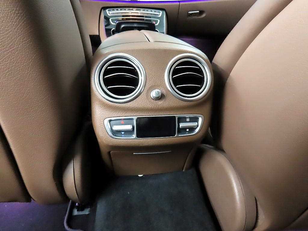 Mercedes Benz E class 2021 Blanco - Importación desde Corea - HF Imports Iquique - Foto 14