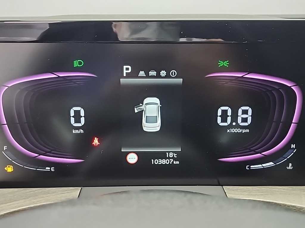 KIA K8 - Vista 6