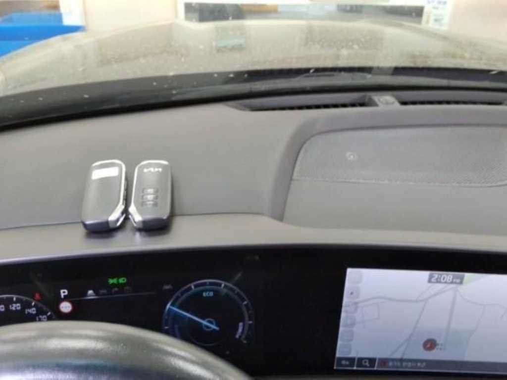 KIA K8 - Vista 8