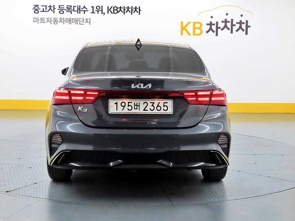 KIA K3 - Vista 3