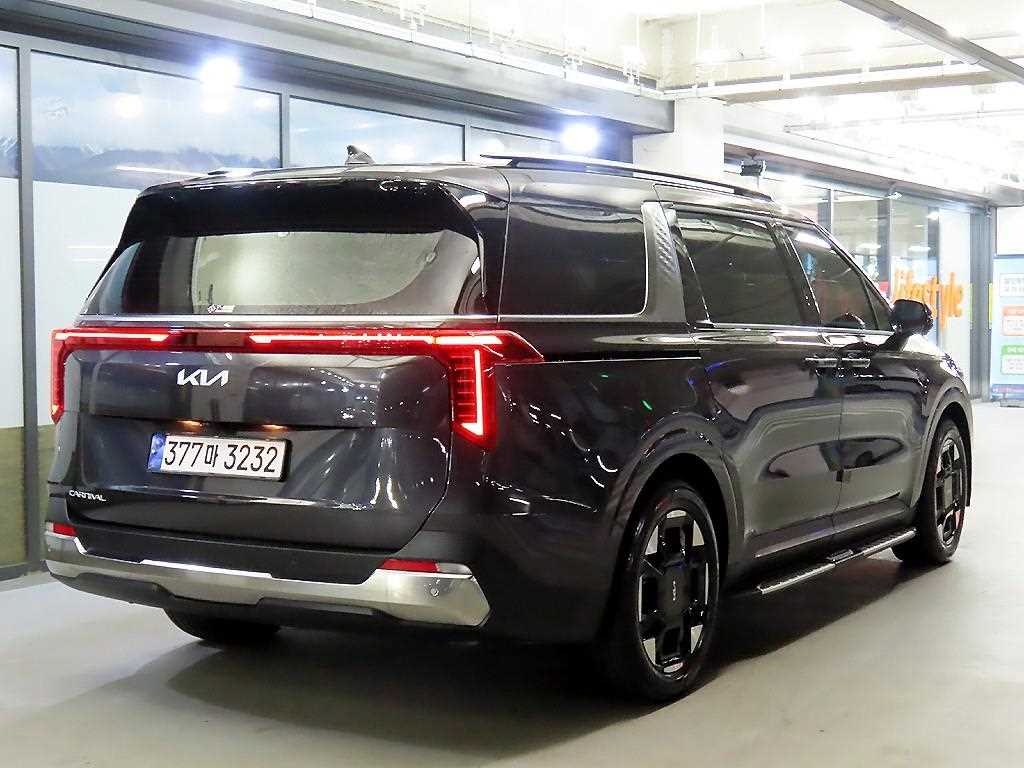 KIA Carnival - Vista 4