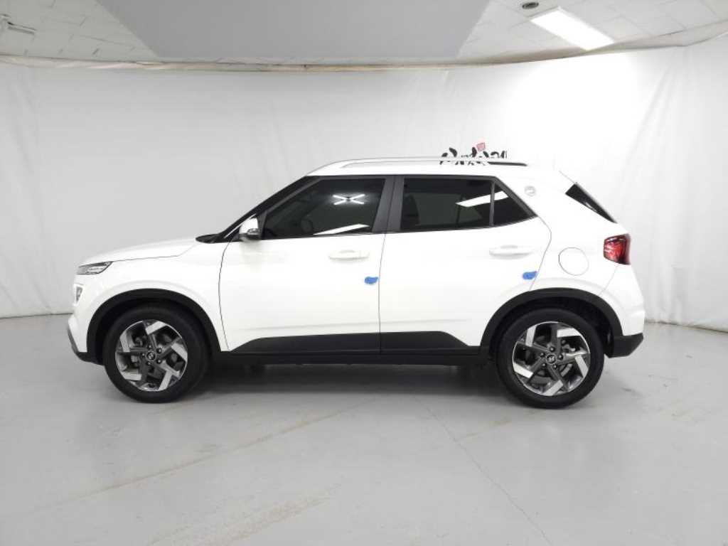 HYUNDAI Venue - Vista 3