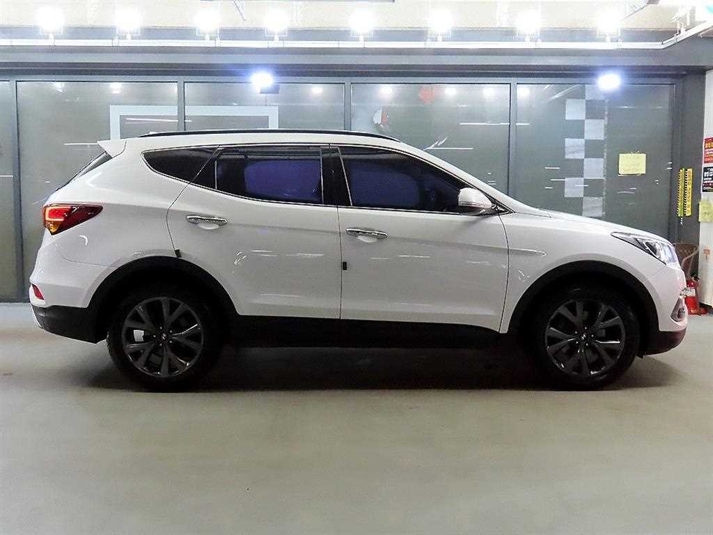 HYUNDAI Santa Fe - Vista 3