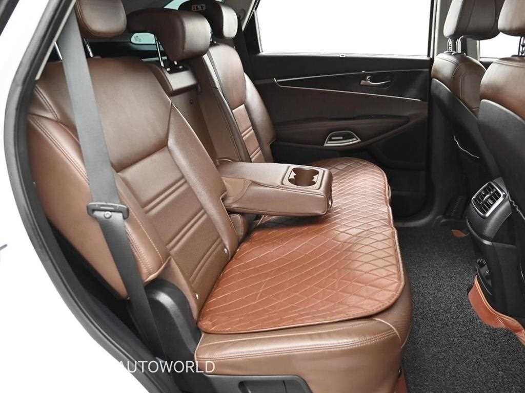 KIA Sorento - Vista 12