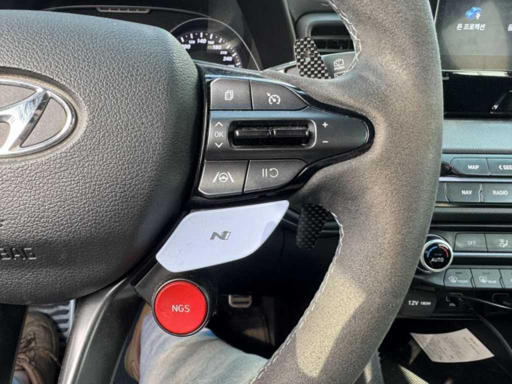 HYUNDAI Veloster - Vista 9