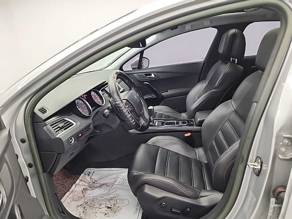 Peugeot 508 - Vista 11