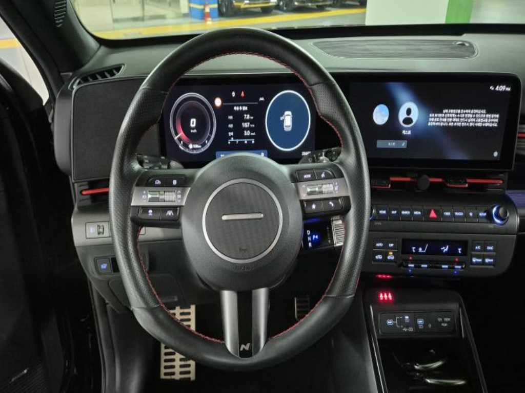 HYUNDAI Kona - Vista 6