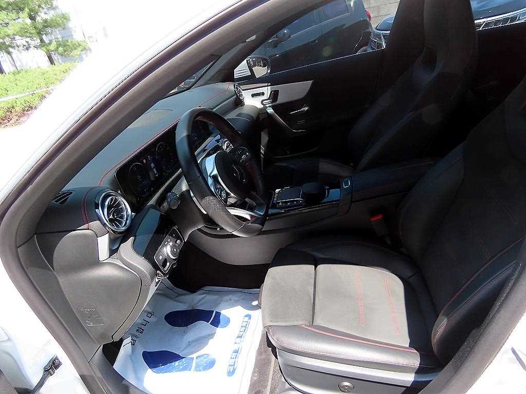 Mercedes Benz CLA Class - Vista 6