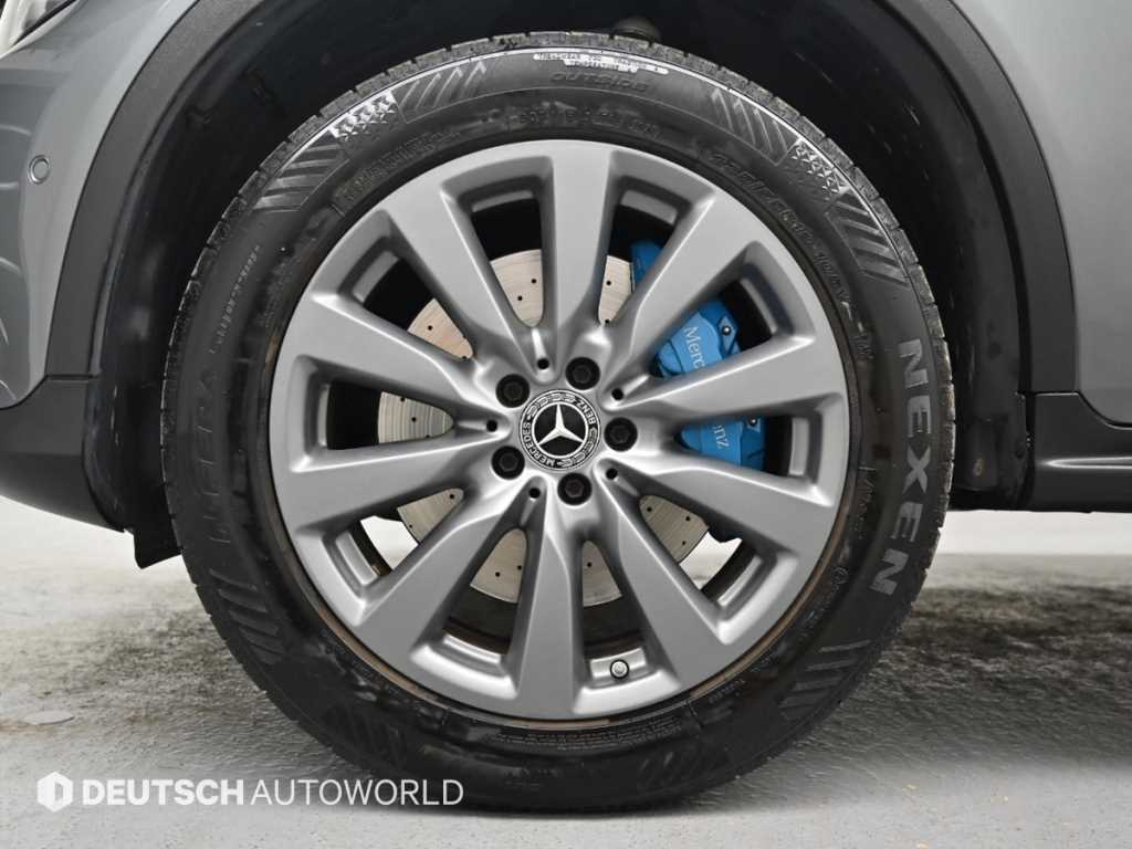 Mercedes Benz GLC Class - Vista 5