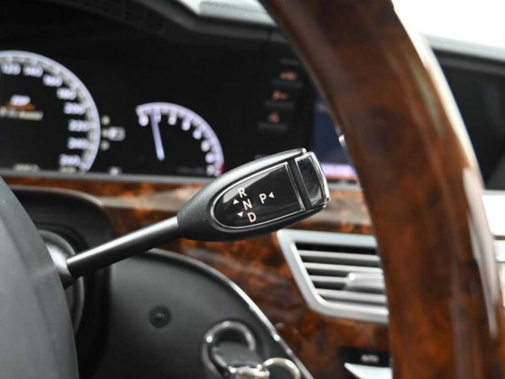 Mercedes Benz S Class - Vista 9