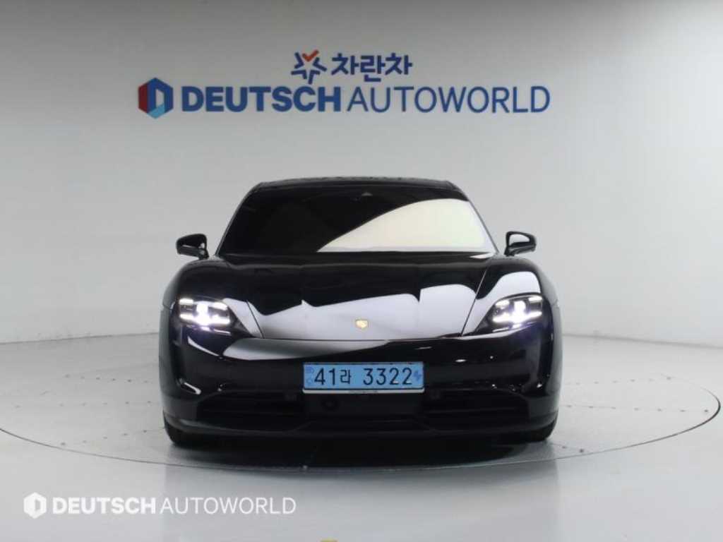 Porsche Taycan - Vista 3
