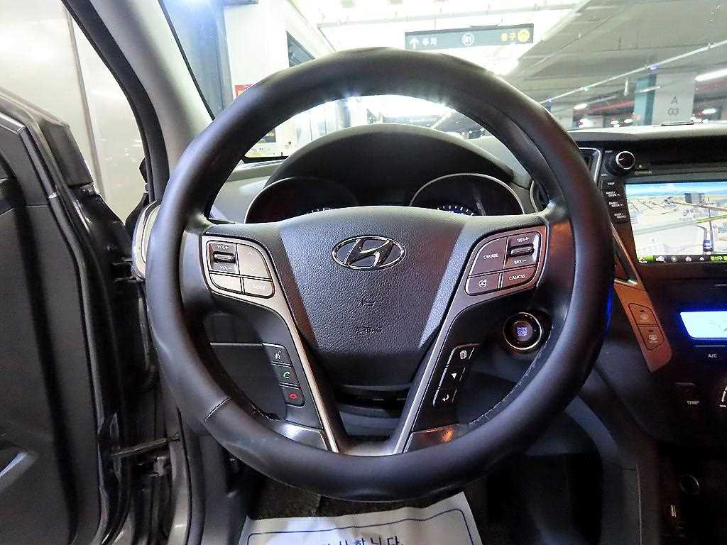 HYUNDAI Santa Fe - Vista 8