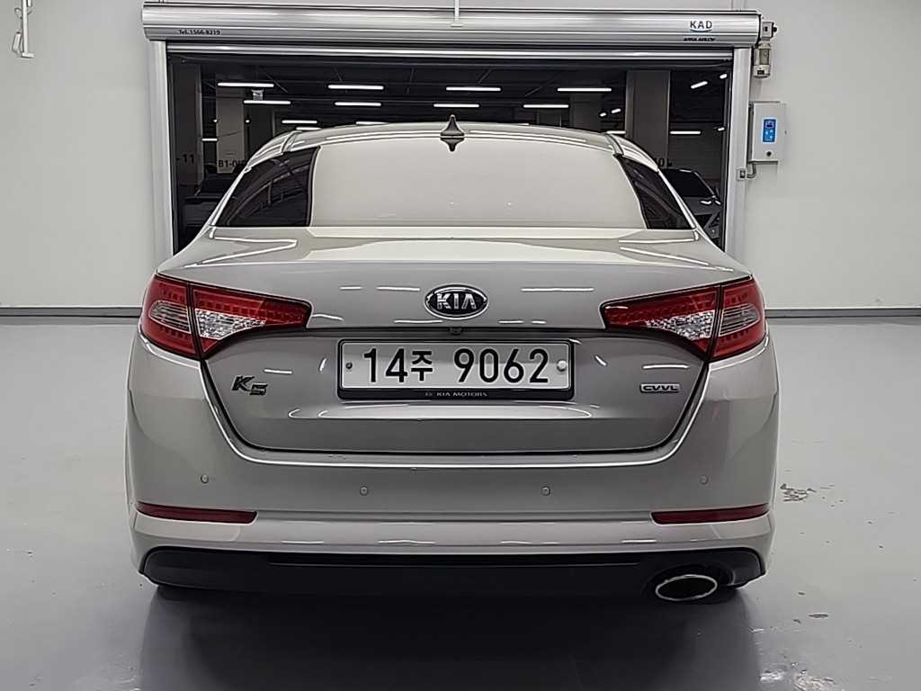 KIA K5 - Vista 3