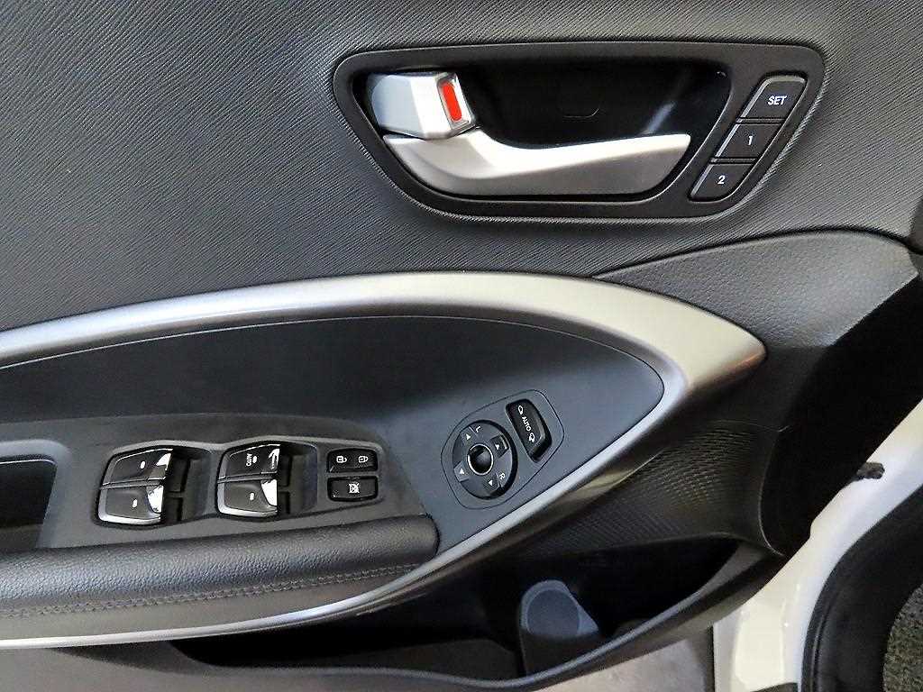 HYUNDAI Santa Fe 2016 Blanco - Importación desde Corea - HF Imports Iquique - Foto 13