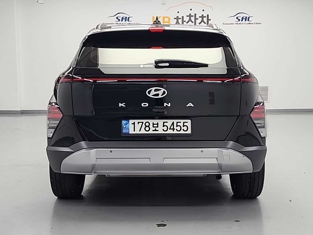 HYUNDAI Kona - Vista 3