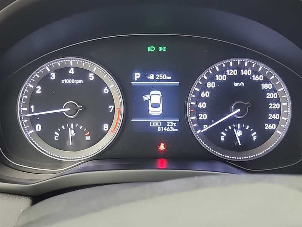 HYUNDAI Grandeur - Vista 6