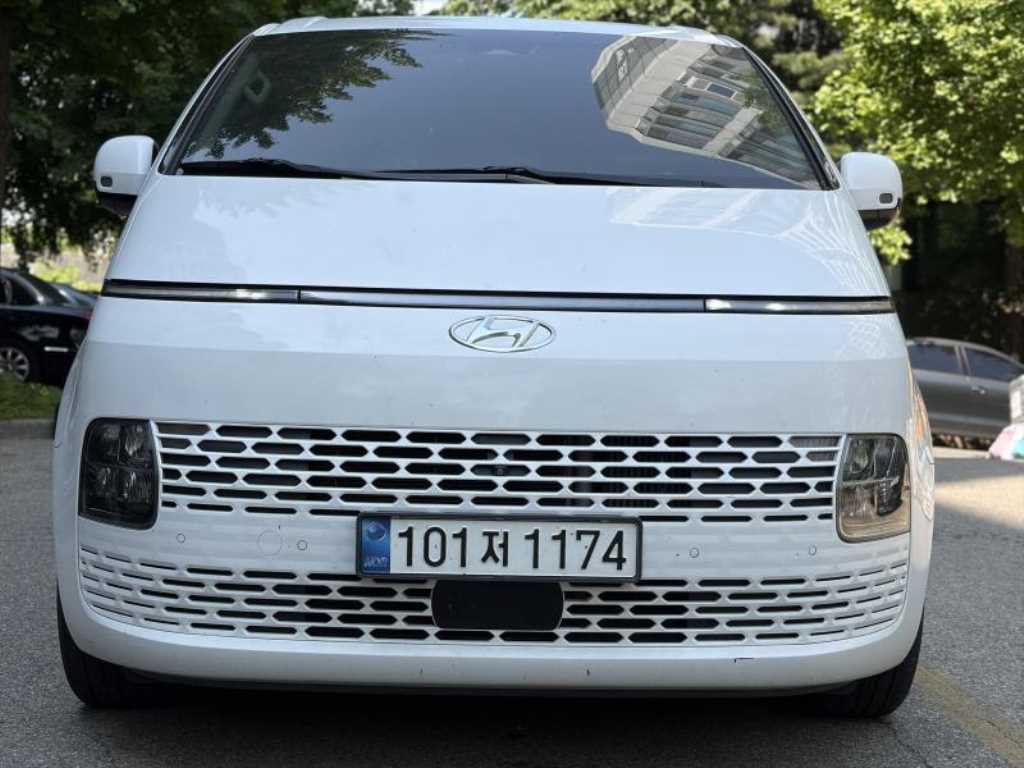 HYUNDAI Staria 2022 Blanco - Importación desde Corea - HF Imports Iquique - Foto 1