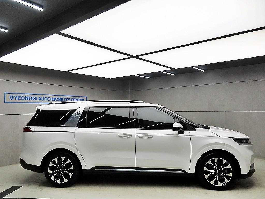 KIA Carnival - Vista 2