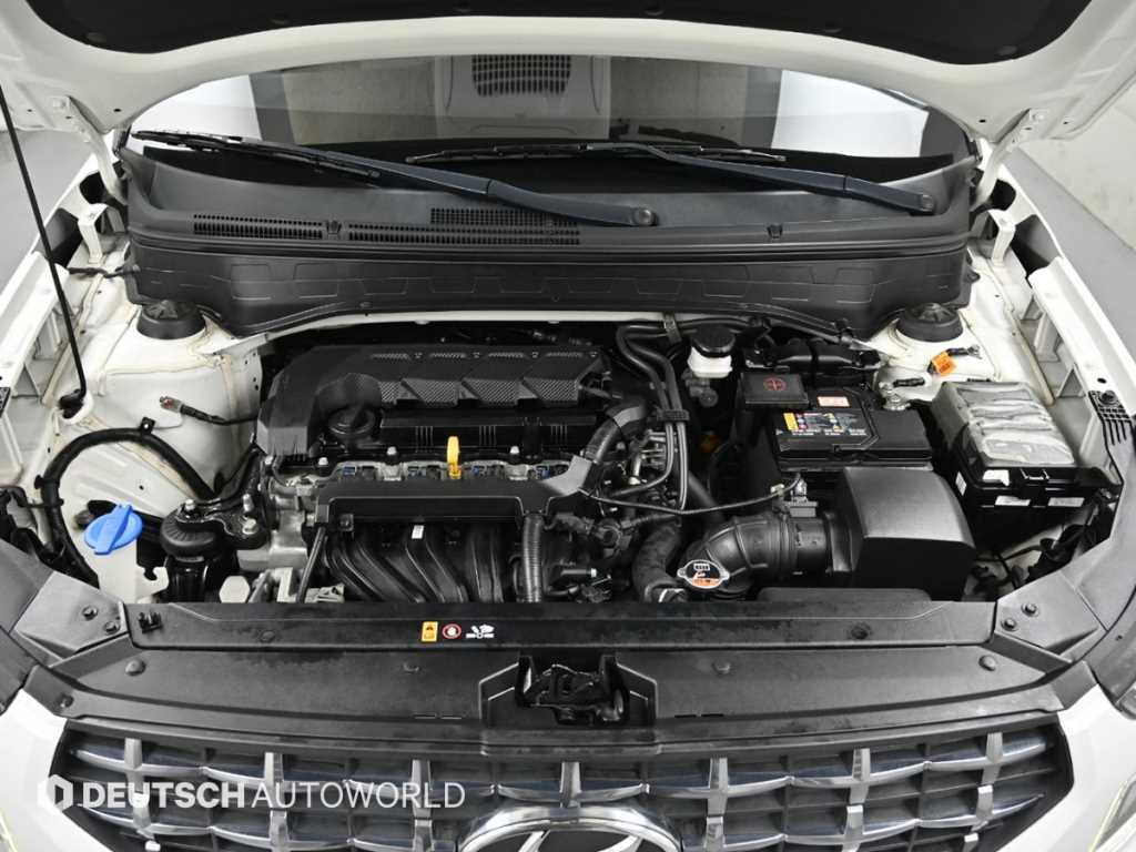 HYUNDAI Venue - Vista 6