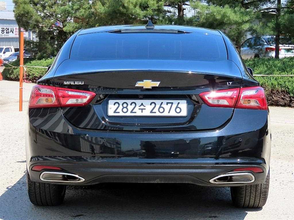 Chevrolet Malibu - Vista 4