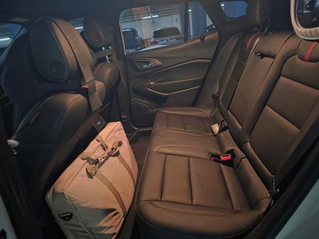Chevrolet Trax - Vista 8
