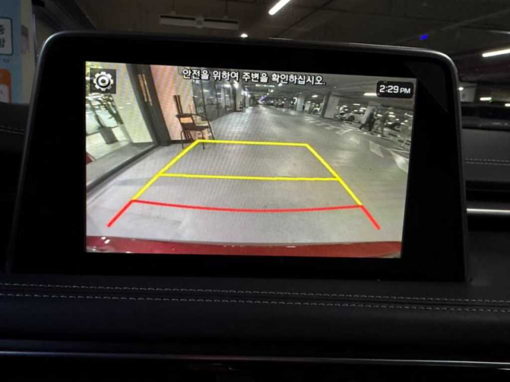 Genesis G70 - Vista 11