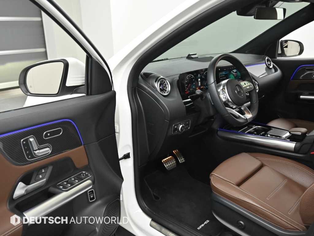 Mercedes Benz GLA Class - Vista 11
