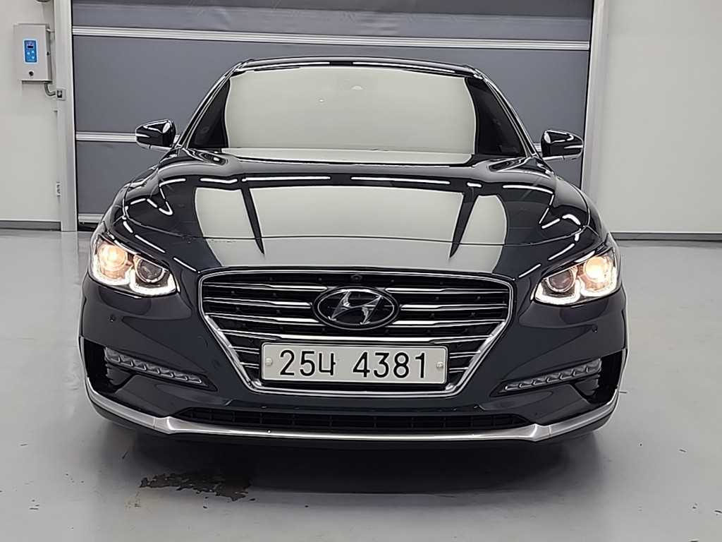 HYUNDAI Grandeur - Vista 2