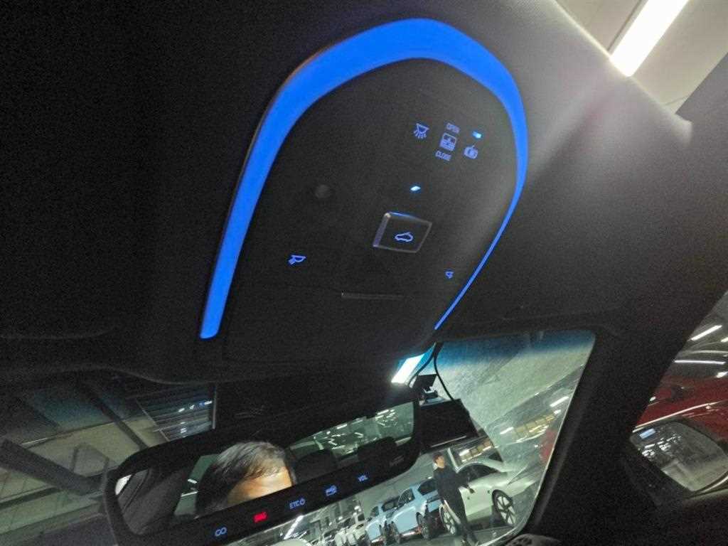 Genesis G80 2018 Blanco - Importación desde Corea - HF Imports Iquique - Foto 15
