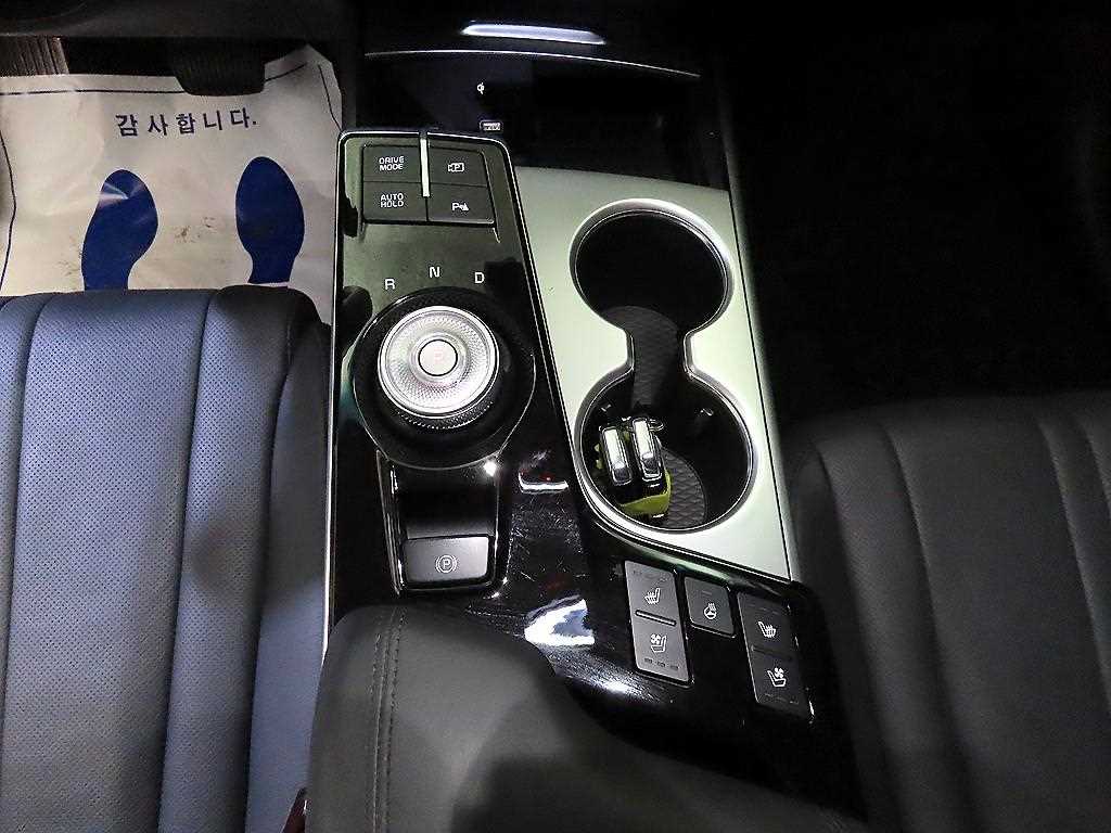 KIA K8 - Vista 12