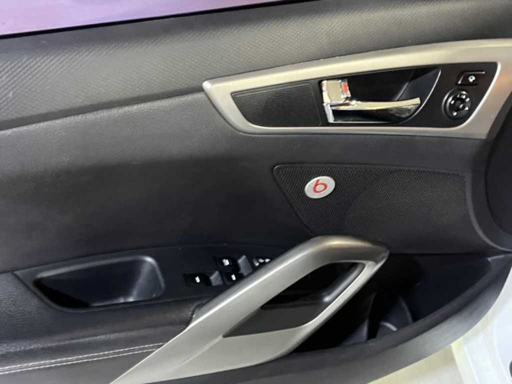HYUNDAI Veloster - Vista 7