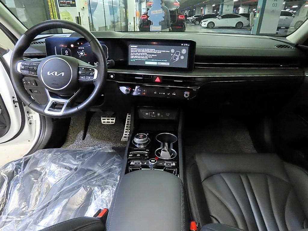 KIA K5 - Vista 10
