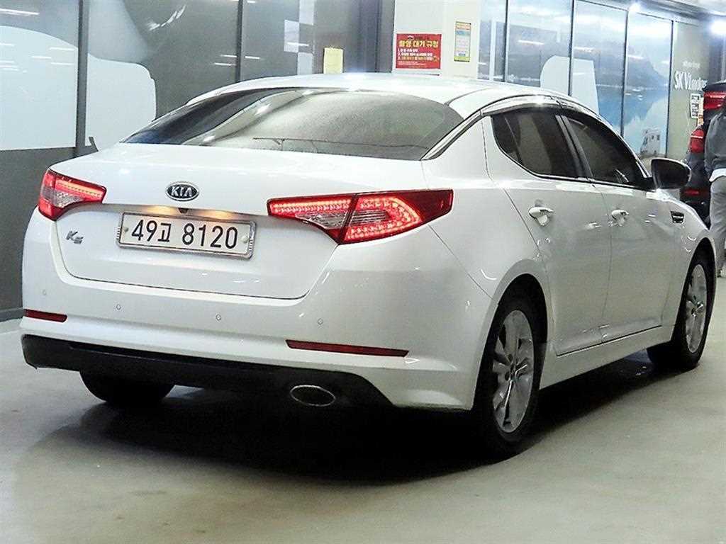 KIA K5 - Vista 4
