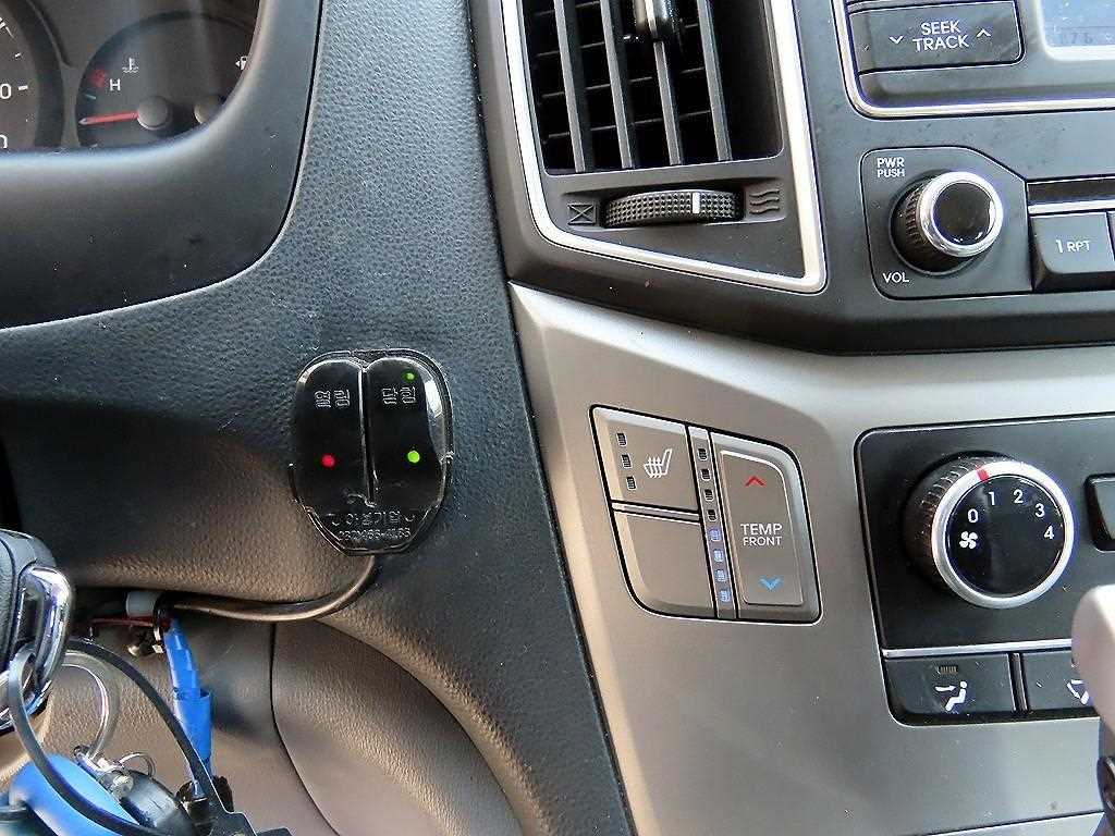 HYUNDAI Starex 2019 Amarillo - Importación desde Corea - HF Imports Iquique - Foto 15