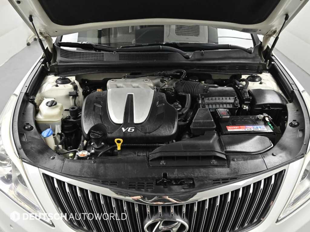 HYUNDAI Grandeur - Vista 6