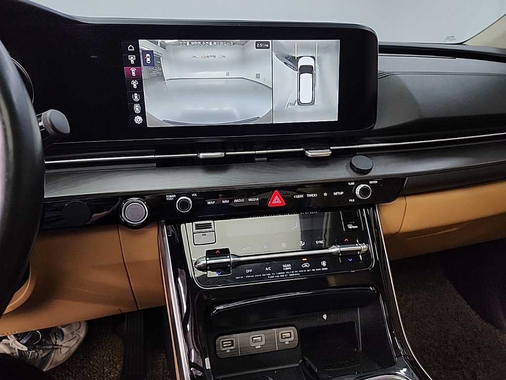 KIA Carnival - Vista 10