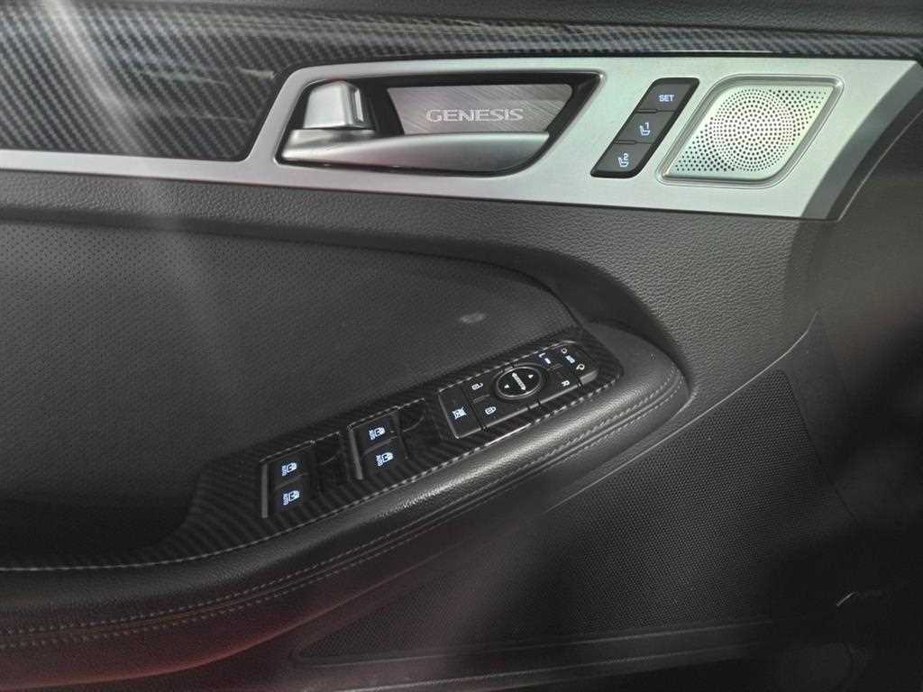 Genesis G80 - Vista 6
