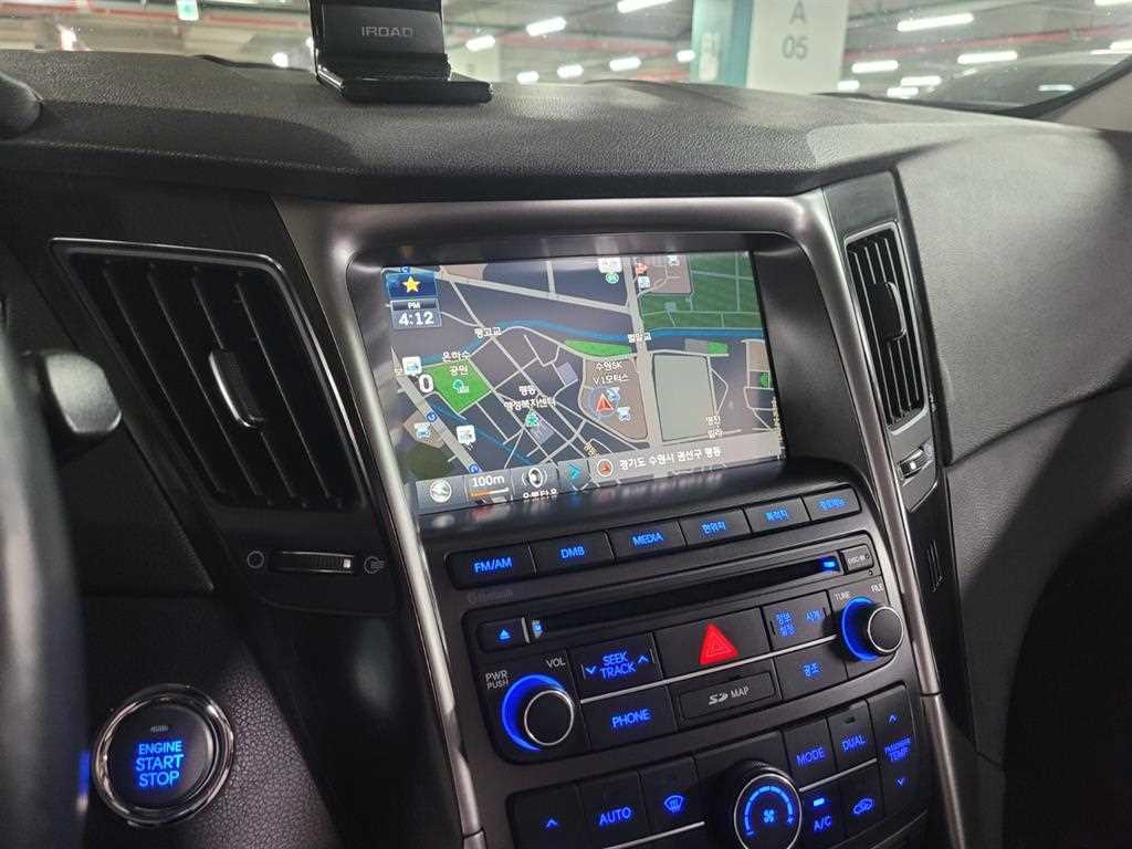 HYUNDAI Sonata - Vista 10