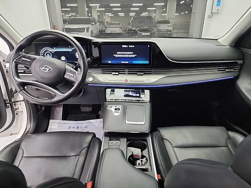 HYUNDAI Grandeur - Vista 7