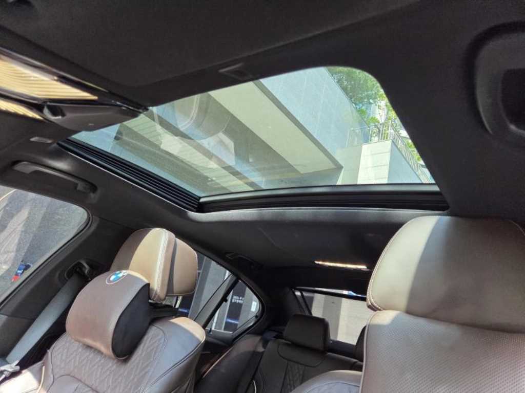 BMW 5 Series 2020 Blanco - Importación desde Corea - HF Imports Iquique - Foto 13