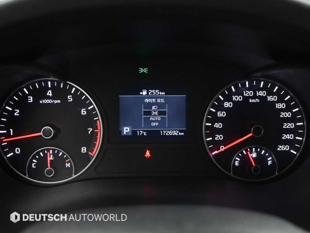 KIA K5 - Vista 8